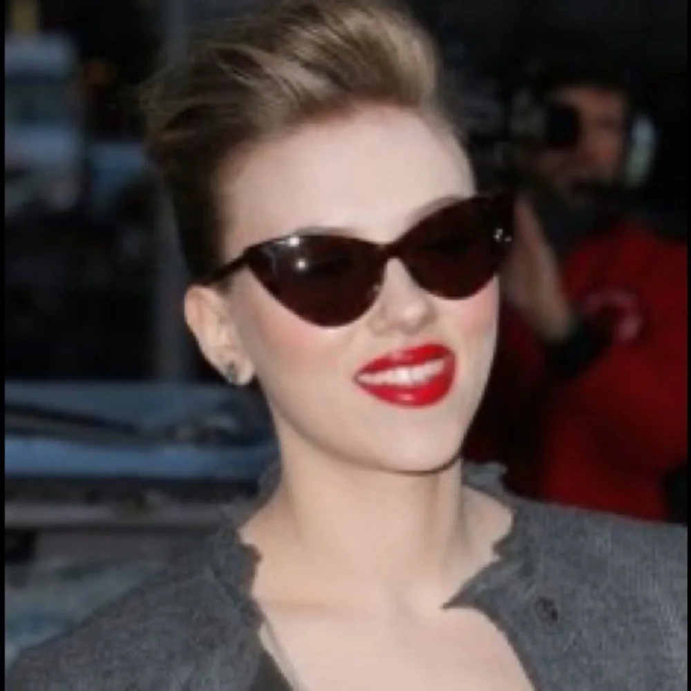 SUNGLASSES